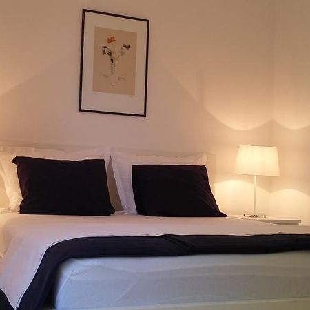 Apartment Helena ตรีบูนย์ ภายนอก รูปภาพ