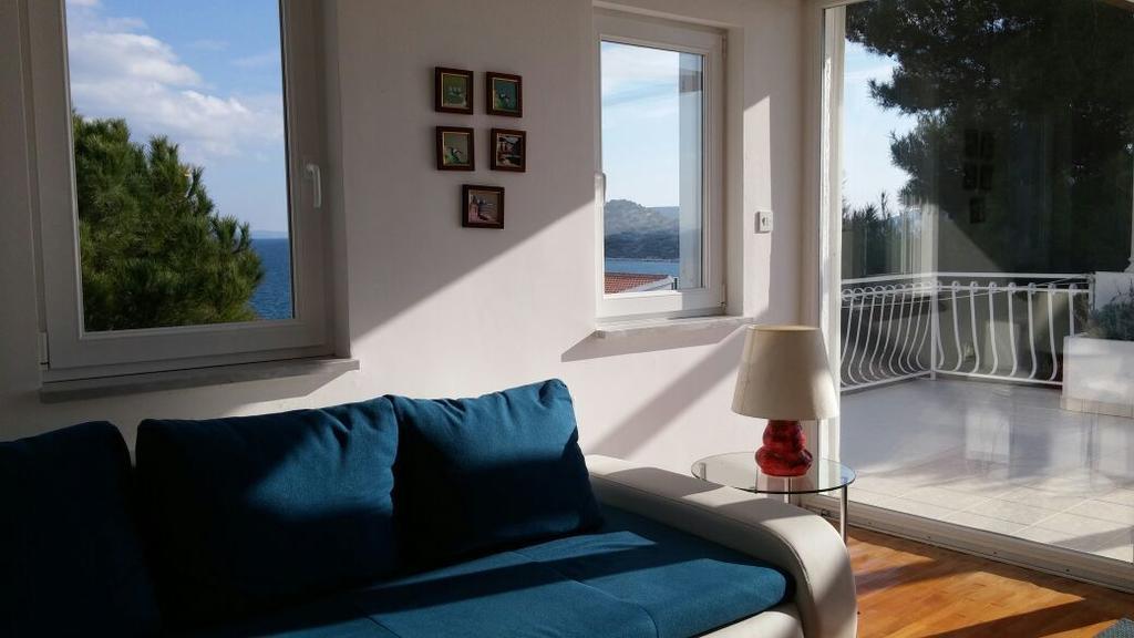 Apartment Helena ตรีบูนย์ ห้อง รูปภาพ
